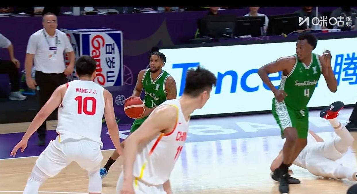 KAIYUNAPP下载-包含赛前夏洛特黄蜂火线驰援——世俱杯节点到来，话题不断，赛程密集仍需轮换的词条