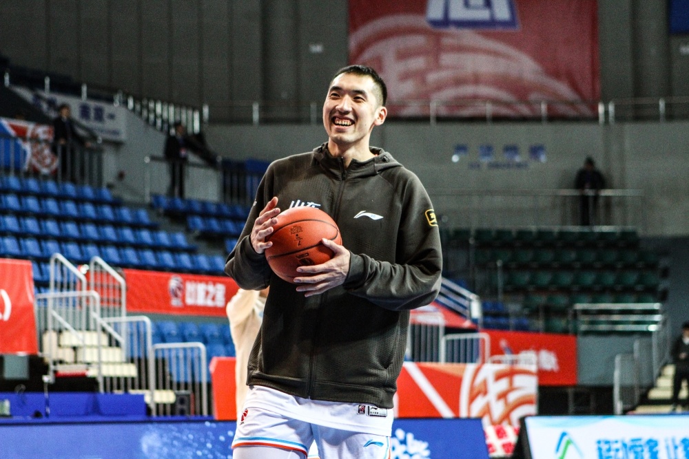 曝山东男篮接触大外援 曝山东男篮接触大外援